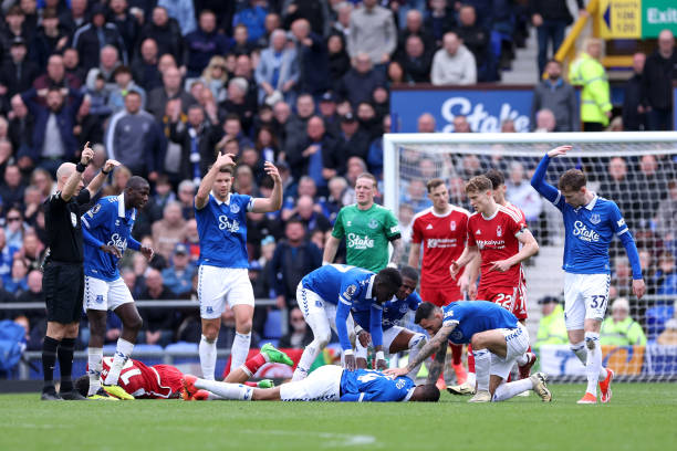 但在私下 但在私下