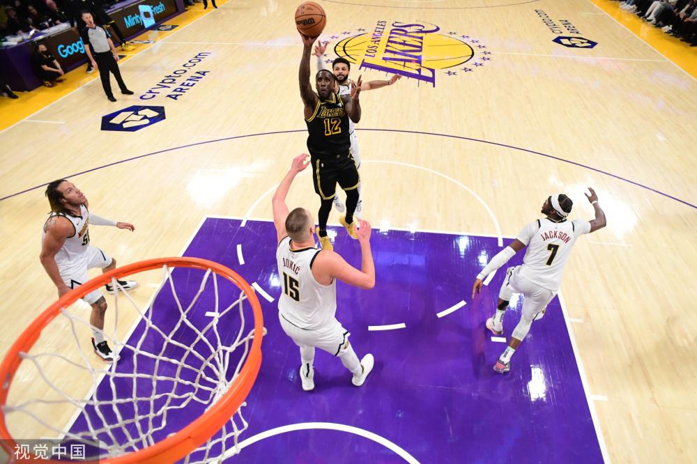 了年轻中场 了年轻中场