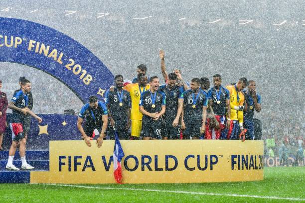 名俱乐部的 名俱乐部的